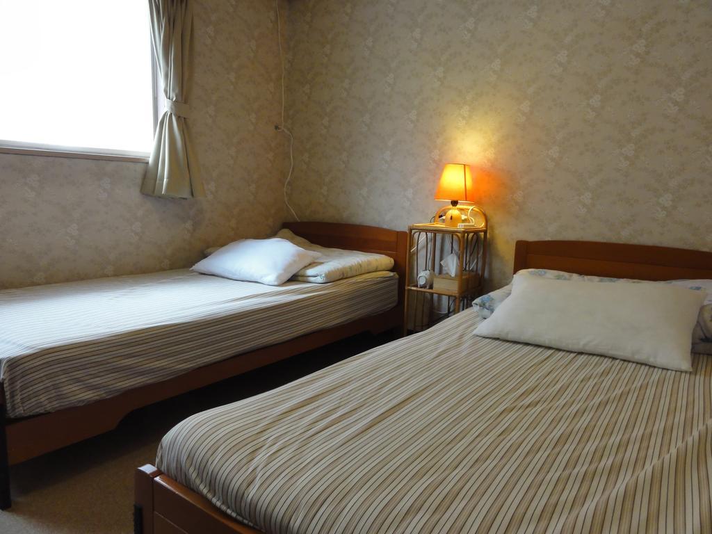 Tanigawadake Raspberry Youth Hostel Minakami Room photo