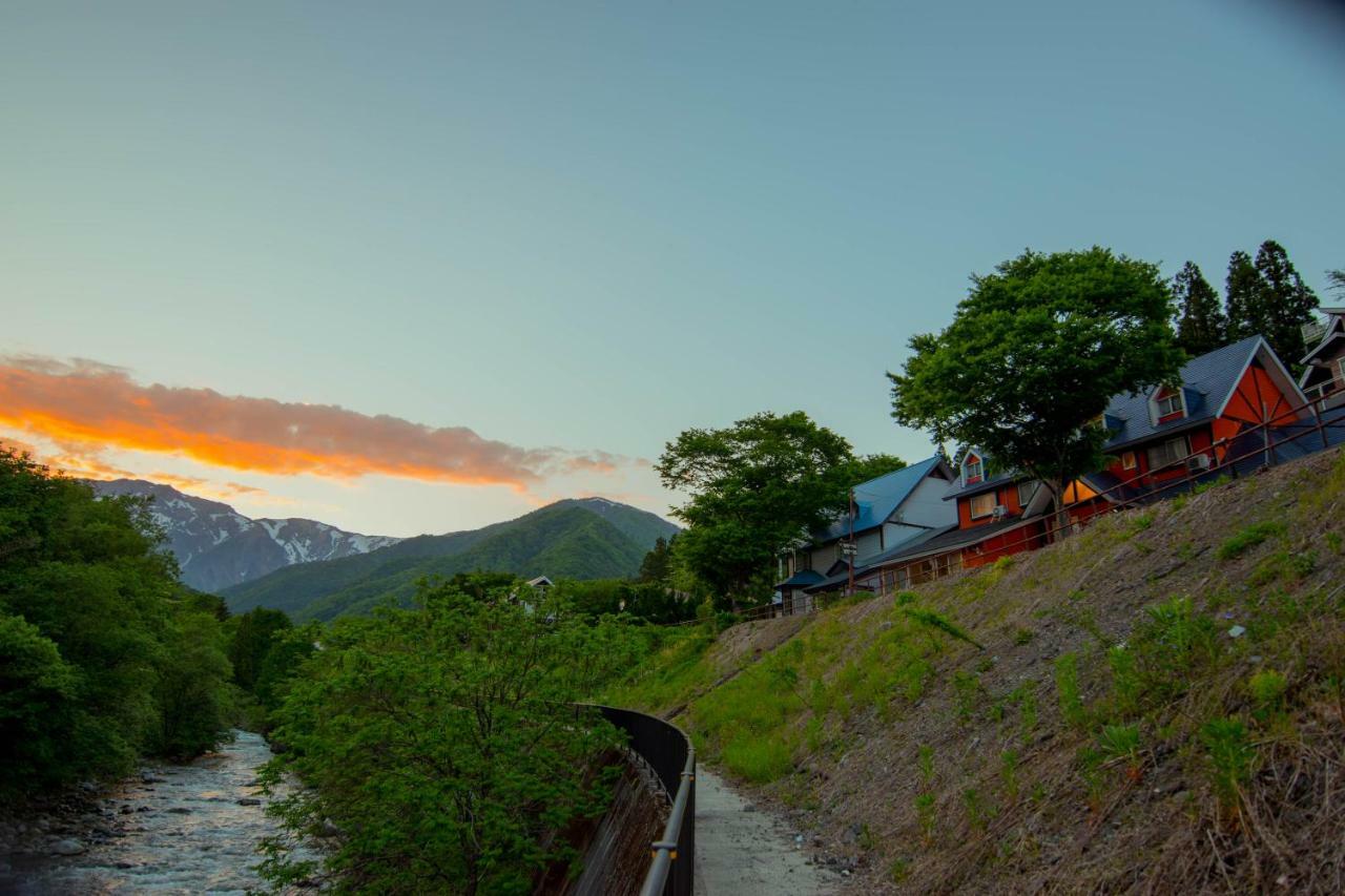 Tanigawadake Raspberry Youth Hostel Minakami Exterior photo